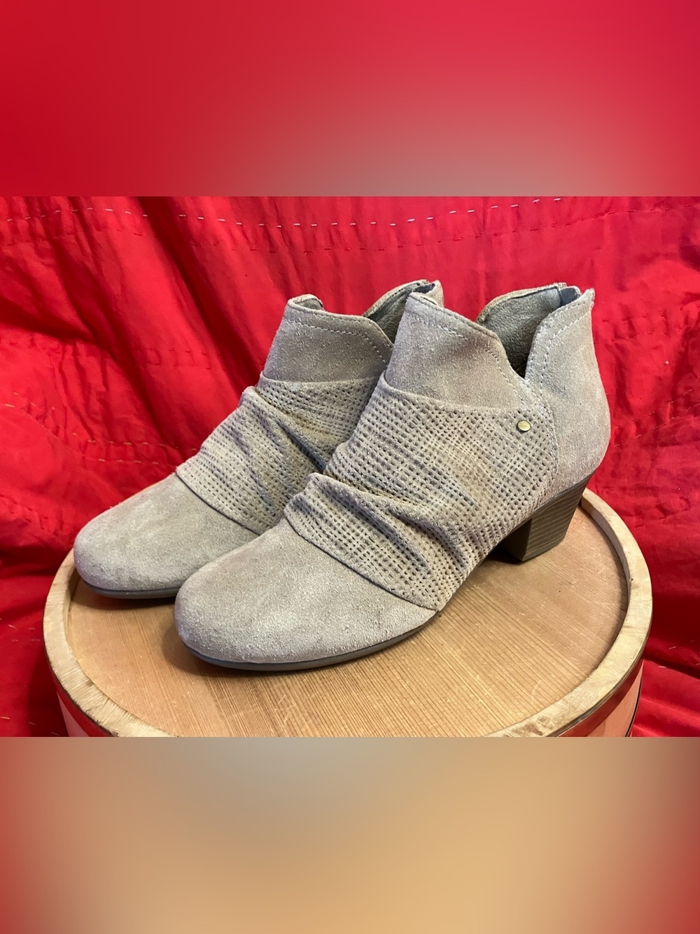 Array Womens Blair Taupe Suede Block Heel Casual Ankle Boots Wide Size 8.5W